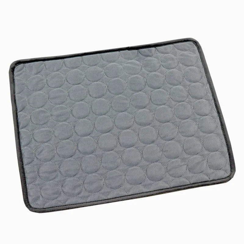 Durable cooling mat for pets – perfect for small and large dogs in summer