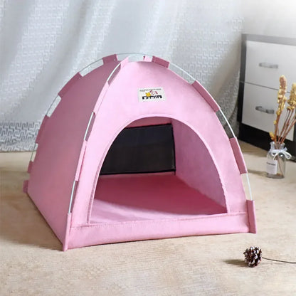 Cozy pet tent with warm cushion – perfect for cats in winter