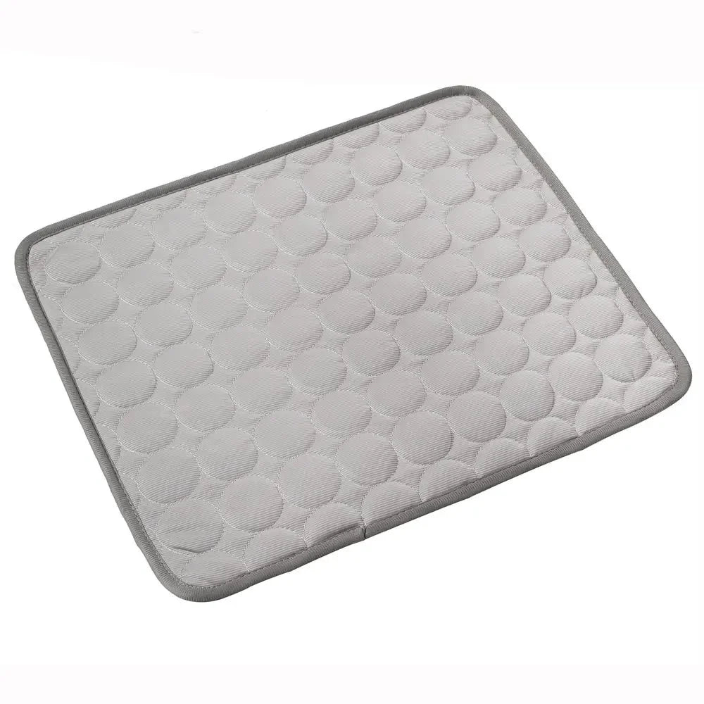 Durable cooling mat for pets – perfect for small and large dogs in summer